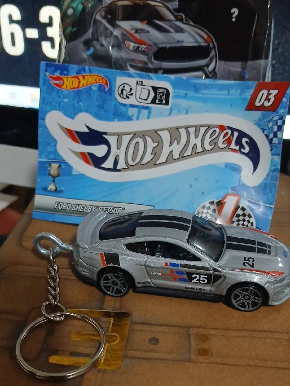 Silver Ford Shelby GT350R Die-Cast Keychain